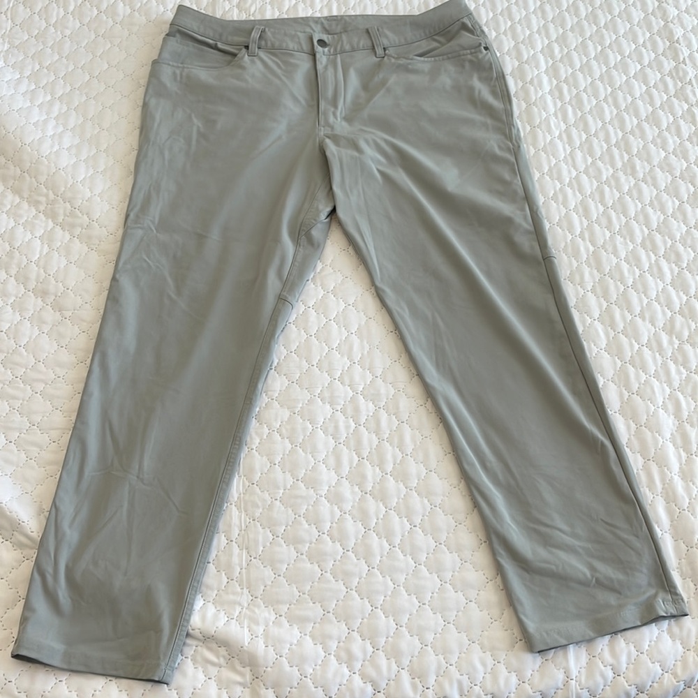 Lululemon ABC Golf/Casual Pant